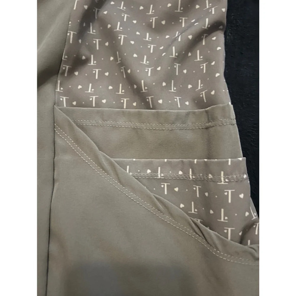 Thalia sodi scrub top - Picture 4 of 5